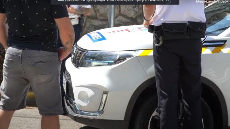 A Duna-parti városban a tahó sofőrök uralkodnak, és mostanra elérkezett a tűréshatár. Betelt a pohár, és a helyiek végre hangot adnak elégedetlenségüknek.