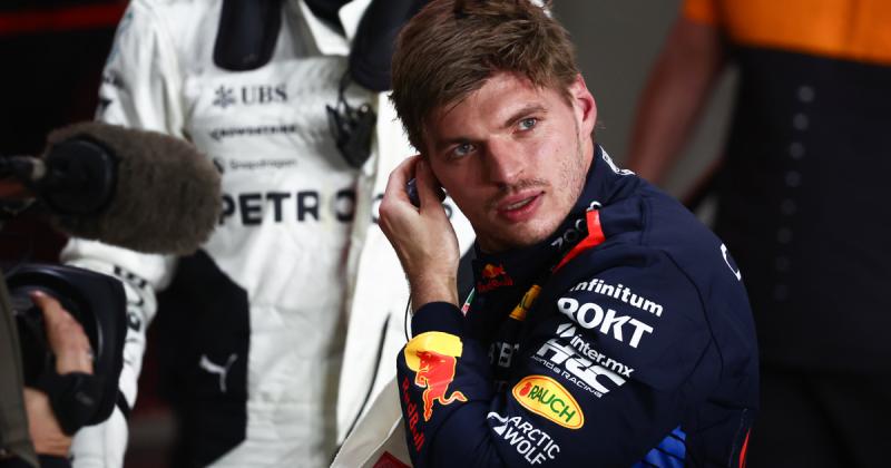 Max Verstappen pole pozícióját visszavonták a katari verseny során.