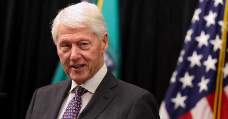 Bill Clinton kórházi ellátásra szorult.