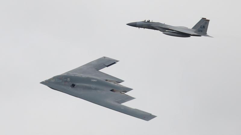 Amerika készülődése a támadásra: napvilágra került, mikor vehetik irányba a nehézbombázók Irán felé.