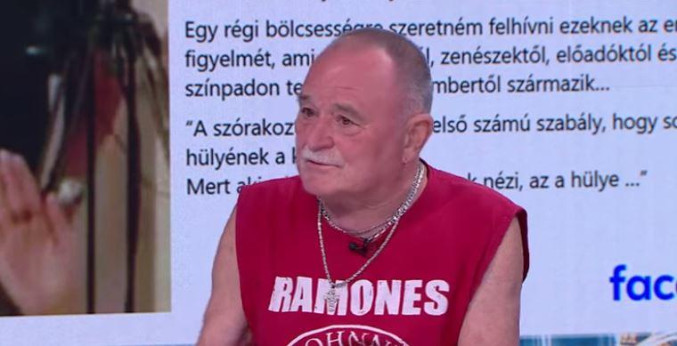 Nagy Feró úgy véli, hogy a miniszterelnököt nem lehet egyszerűen eltávolítani, mint egy célpontot. A politikai helyzet és a hatalom bonyolultsága miatt ez nem olyan egyszerű, mint amilyennek tűnik. Az ilyen megközelítések mélyebb társadalmi és politikai p