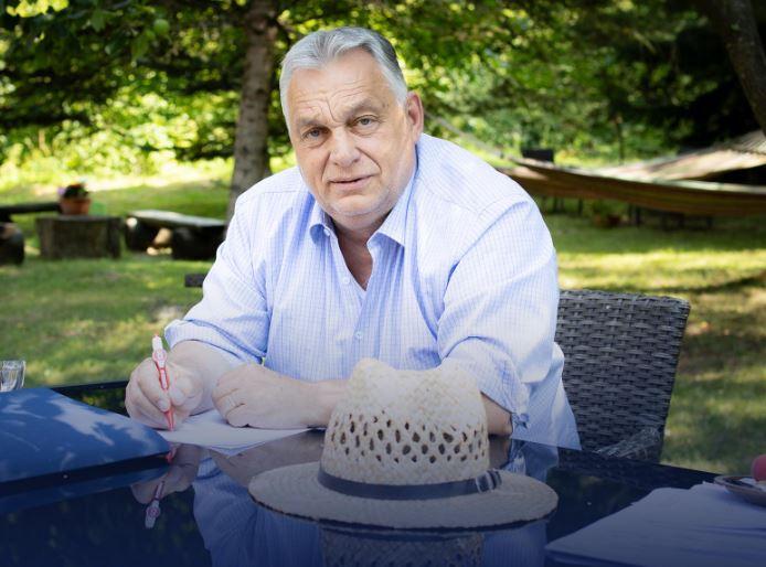 Orbán Viktor Tusnádfürdőn: A világháború kockázata egyre inkább fokozódik.