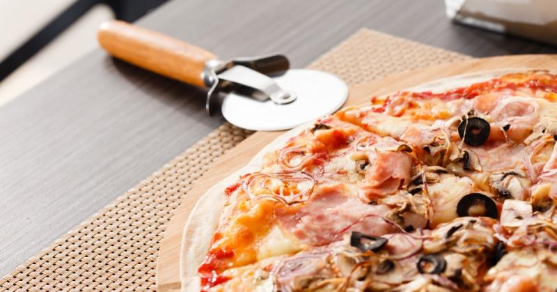 Olimpikonunk különleges kívánsággal rendelte meg a pizzáját: paradicsom nélkül kérte, ám amikor a számlát meglátta, megdöbbentő dologra lett figyelmes – 