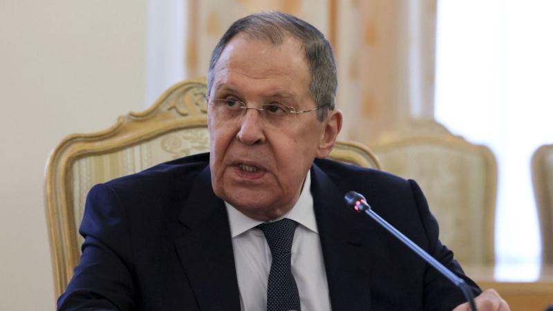 Lavrov felfedett egy rendkívül fontos feltételt: Putyin csupán ebben az esetben lenne hajlandó találkozni Zelenszkijjel.