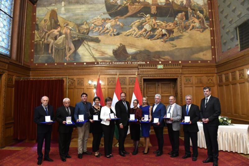 A Kallós Zoltán Külhoni Magyarságért Díjat ünnepélyes keretek között adták át, elismerve ezzel a külhoni magyarságért végzett kimagasló munkát.