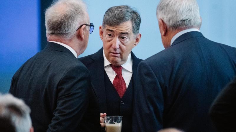 Bemutatjuk az 50 leggazdagabb magyart összegyűjtő listát, amelynek tagjai összesen több mint 9000 milliárd forintnyi vagyonnal rendelkeznek.