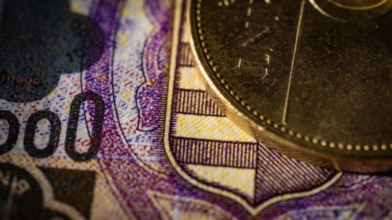 A forint jelenleg egy hónapos mélyponton áll, de már izgatottan várja a következő kihívásokat.