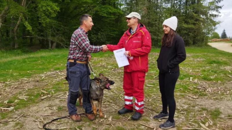 Egy egész nemzet sóhajtott fel megkönnyebbülten: Végre hazatért a 13 éves kislány, aki hosszú időn át eltűnt.