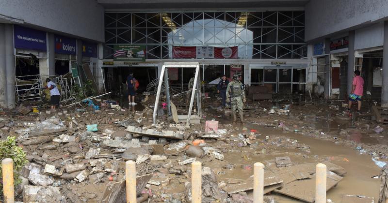 Mexikót súlyos áradások és földcsuszamlások sújtják, a tragédiának legalább 41 áldozata van.