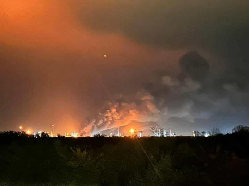 Vučićra zúdulhat a százhalombattai tűz következménye, amely akár a magyar energiatermelés 40%-ának elvesztését is eredményezheti.