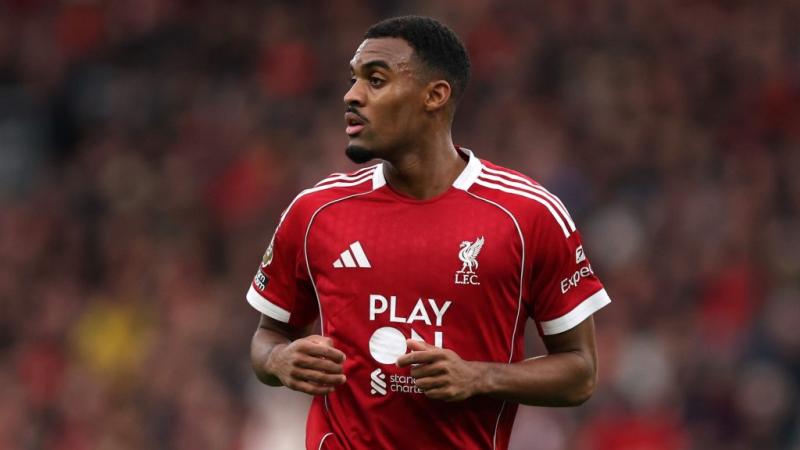 A Liverpool szurkolói aggódhatnak, hiszen a csapat kulcsfontosságú játékosa sérülés miatt kérdésessé vált a közelgő Bajnokok Ligája mérkőzés előtt. A vezetőedző és a stáb mindent megtesz, hogy felkészítse a csapatot, de a hiánya komoly kihívást jelenthet.