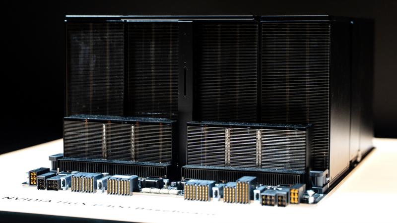 A Samsung jelentős lépésre készül, mivel nagyszabású vásárlást tervez az Nvidiától. Dél-Koreában egy innovatív mesterséges intelligencia gyártó központot hoznak létre, amely új lehetőségeket nyithat meg a technológiai fejlődés terén.