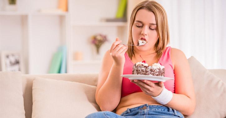 A pszichológia szerepe a kívánt testsúly elérésében kiemelkedően fontos lehet. A testsúlycsökkentés és a fenntartása nem csupán fizikai kihívás, hanem mentális és érzelmi folyamat is. Az alábbiakban bemutatjuk, mikor és hogyan segíthet a pszichológia ebbe