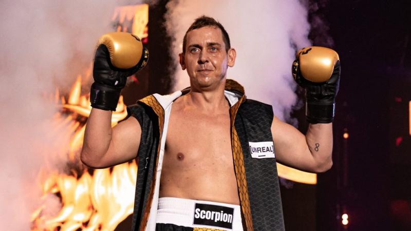 Molnár Gusztáv: Megbocsátottam önmagamnak

Az élet néha olyan kihívások elé állít minket, amelyek mély nyomot hagynak a lelkünkben. Elérkezik az a pillanat, amikor szembesülnünk kell a saját hibáinkkal, döntéseink következményeivel. Megtanulni megbocsátan