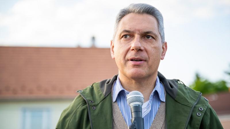 Lázár János: Hatalmas összecsapás vár ránk. Szeretném figyelmeztetni mindenkinek, hogy ne bízza el magát.